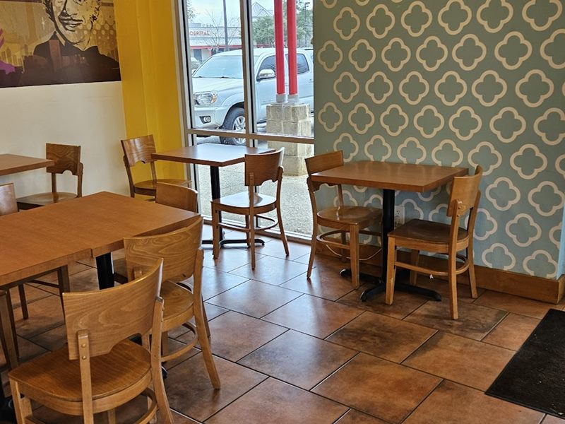 Metro Taco Stop interior